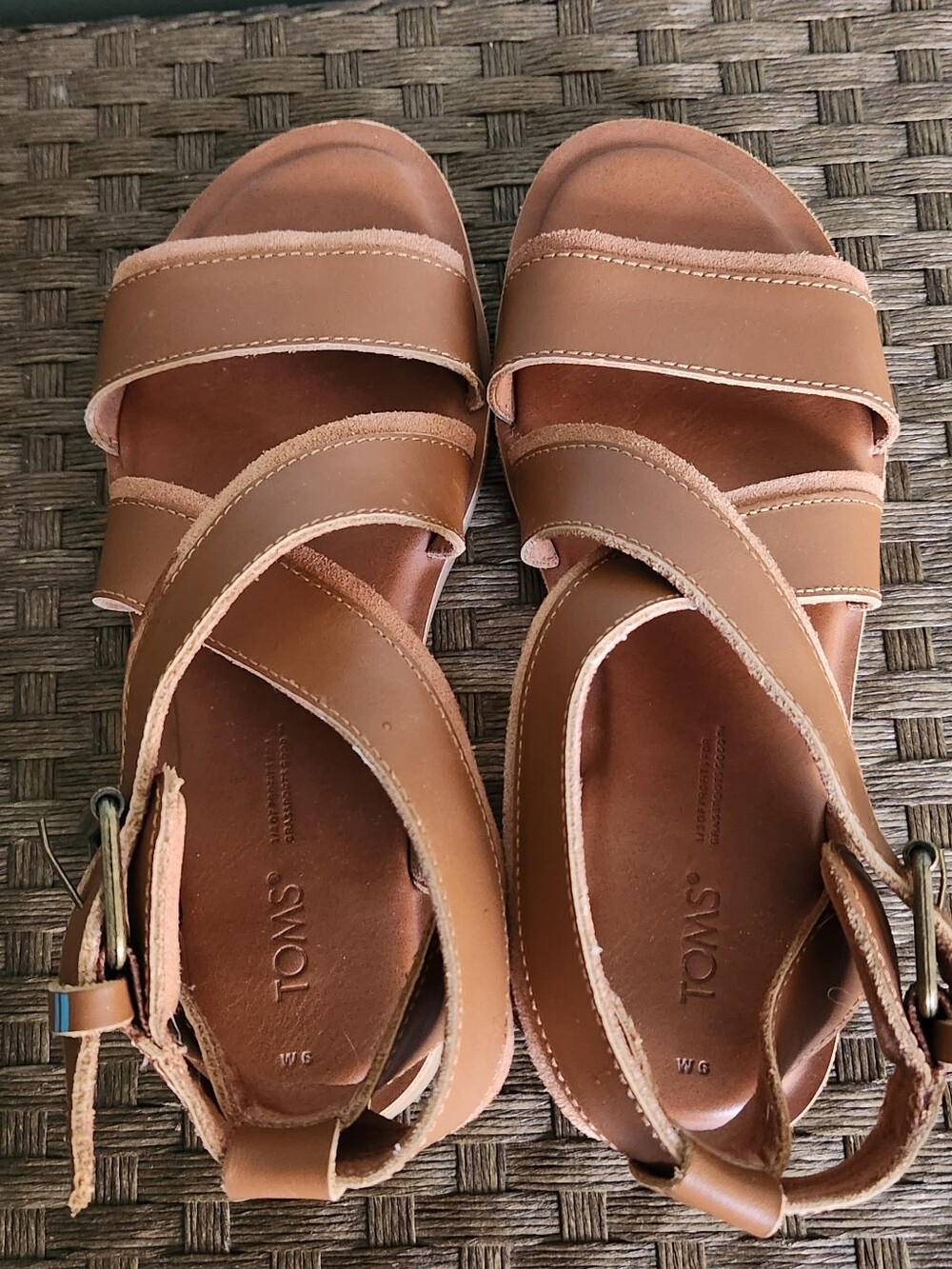 TOMS Women's Brown Strappy Sandals Size 6